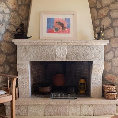 Urania Luxury Geofos Villa Pondi