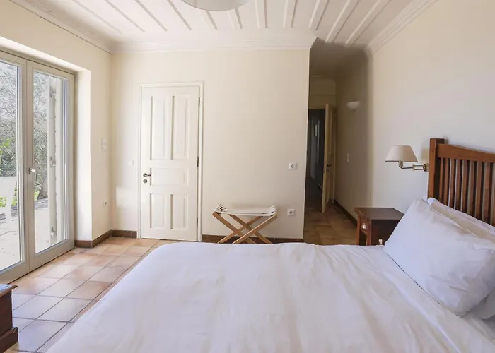 Urania Luxury Geofos