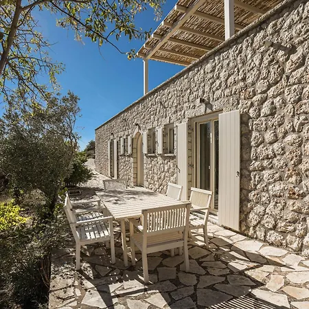 Urania Luxury Geofos Вилла Pondi