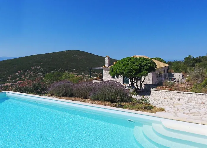 Urania Luxury Geofos Pondi