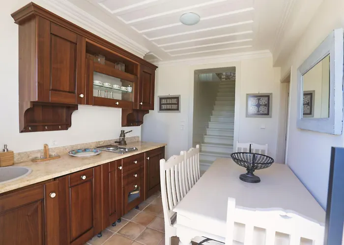 Villa Urania Luxury Geofos Pondi