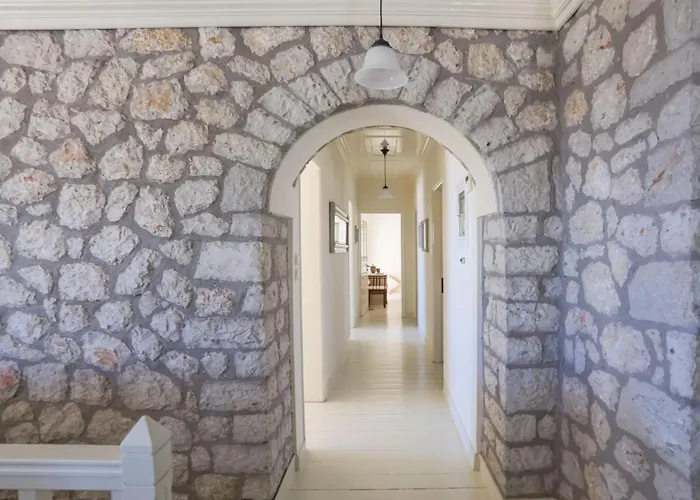 Villa Urania Luxury Geofos